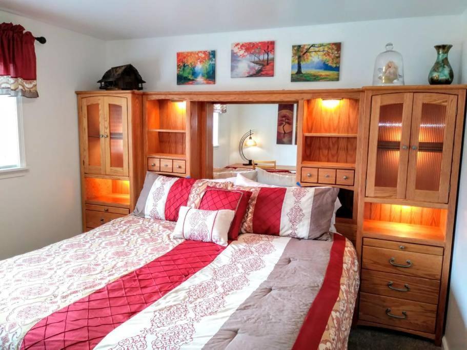 Sauna & Steam Larch Avenue Getaway Villa Port Angeles Eksteriør billede